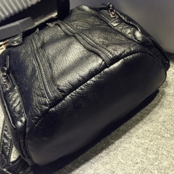 Featured travel light